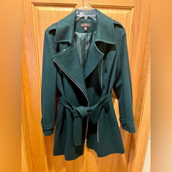 Dana Buchman Asymmetrical Belted Dark Green Trench Coat w/ Gold Zipper Buttons - Picture 12 of 16
